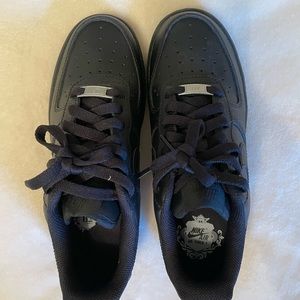 Black Air Force 1. Women size 6.5